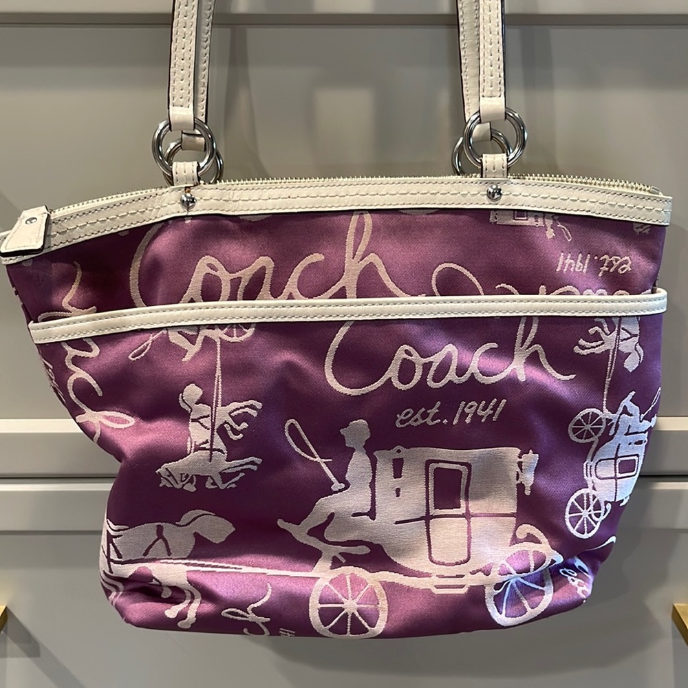 Coach shoulder bag